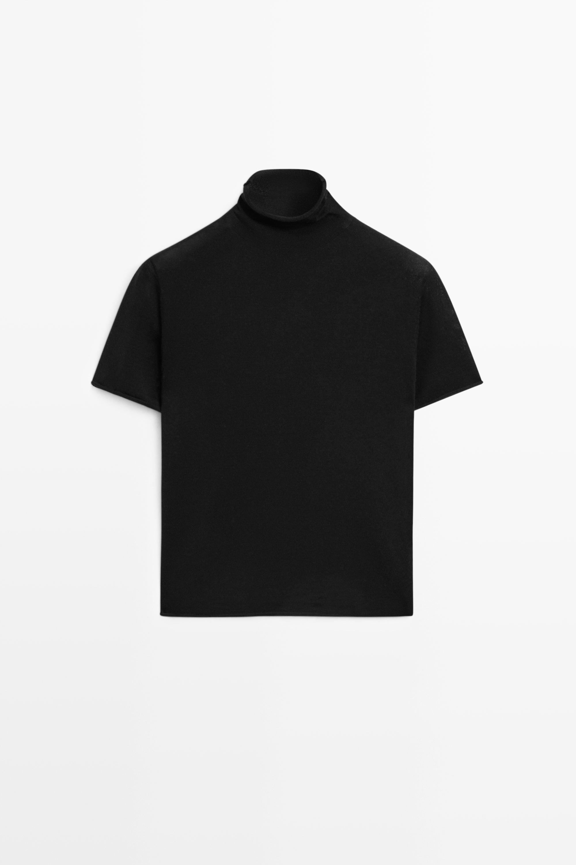 Short sleeve turtleneck knit sweater